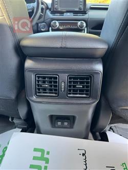 تۆیۆتا ڕاڤ 4